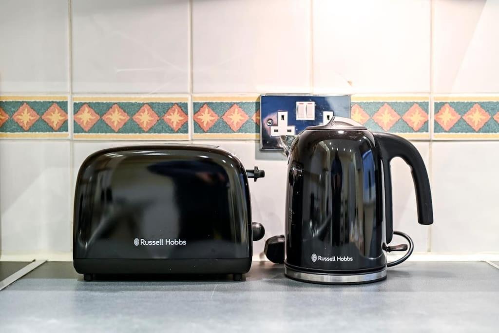 Charming In The Heart Of Paddington Apartament Londra